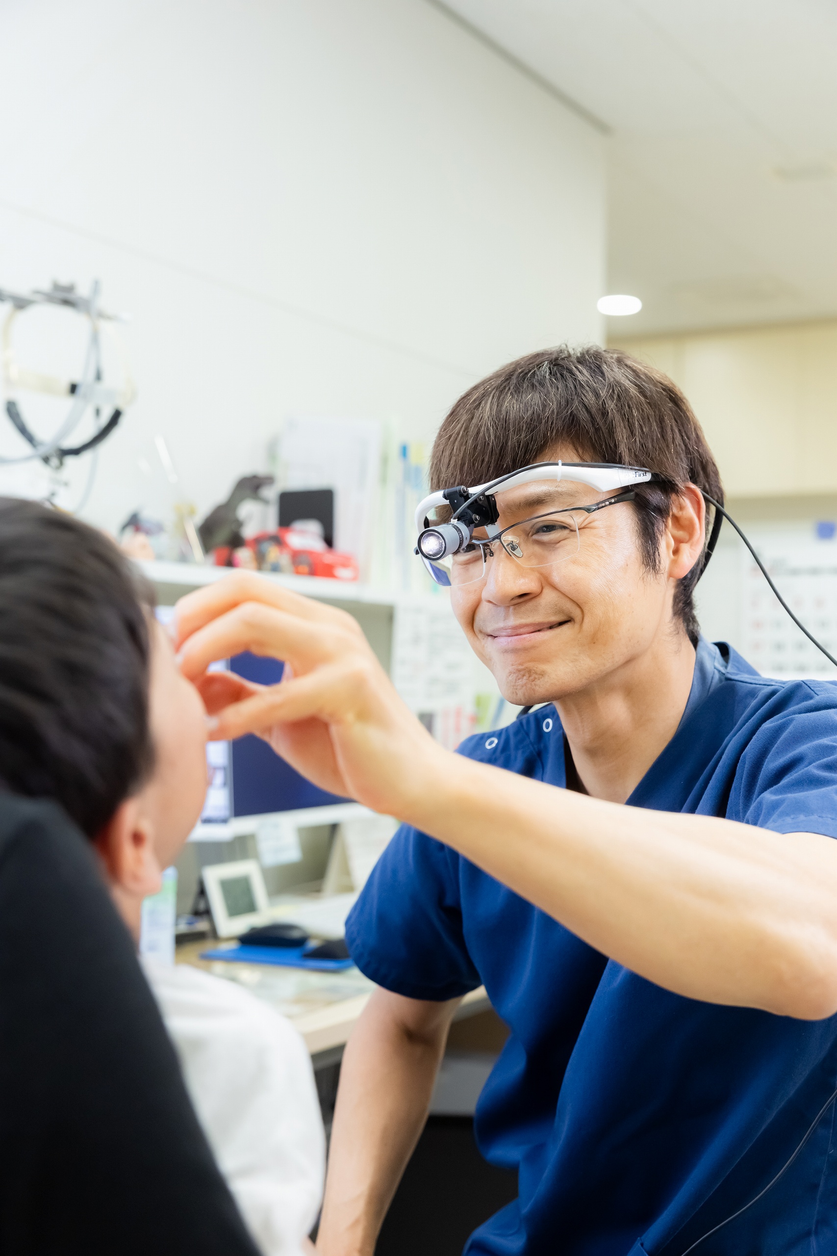 診察の様子(鼻)